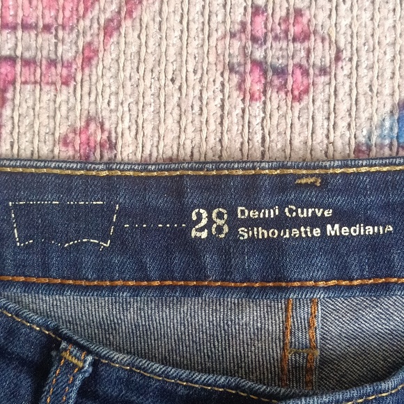 Levi's Demi Curve Skinny Jeans - Picture 8 of 14